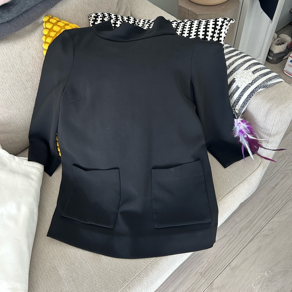 COS black tunic with front pockets and 3/4 sleeves